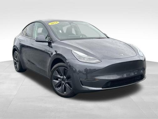 2024 Tesla Model Y Long Range Dual Motor All-Wheel Drive