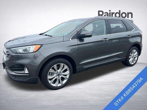 Magnetic Metallic 2019 Ford Edge Titanium