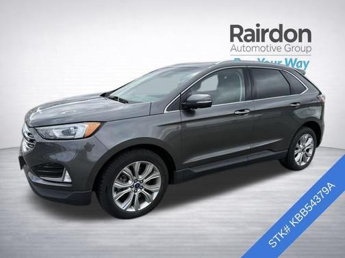 Magnetic Metallic 2019 Ford Edge Titanium