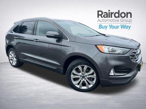 Magnetic Metallic 2019 Ford Edge Titanium