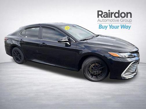 2024 Toyota Camry Hybrid LE