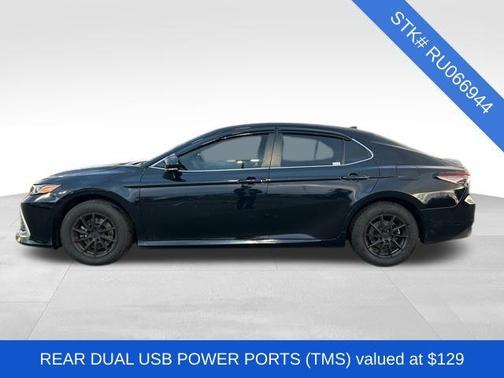 2024 Toyota Camry Hybrid LE