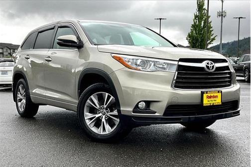 2016 Toyota Highlander LE Plus