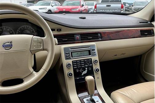 2009 Volvo V70 3.2