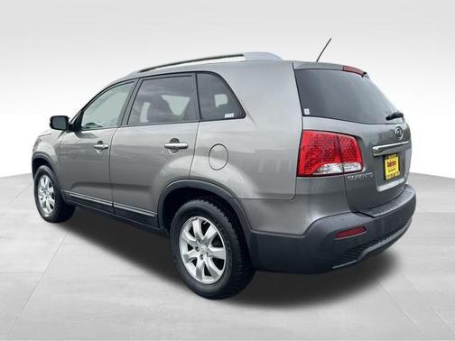 2011 Kia Sorento LX
