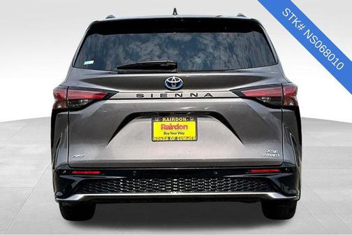 2022 Toyota Sienna XSE 7 Passenger