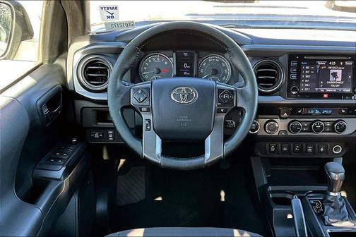 2016 Toyota Tacoma TRD Sport