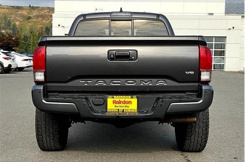 2016 Toyota Tacoma TRD Sport