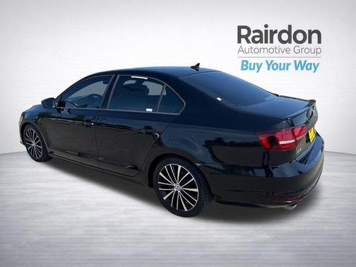 Black Uni 2016 Volkswagen Jetta 1.8T Sport