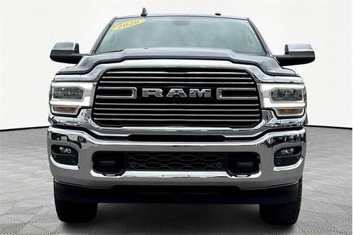 2020 RAM 3500 Laramie Crew Cab 4x4 8' Box