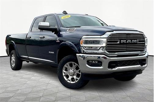 2020 RAM 3500 Laramie Crew Cab 4x4 8' Box