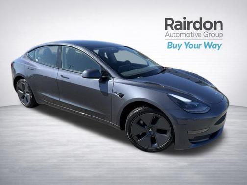 2022 Tesla Model 3 Standard Range