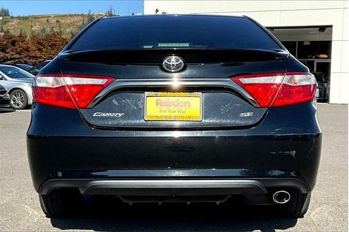 2016 Toyota Camry XLE