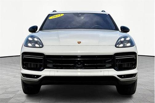 2023 Porsche Cayenne Turbo