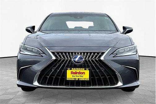 2022 Lexus ES 300h Luxury