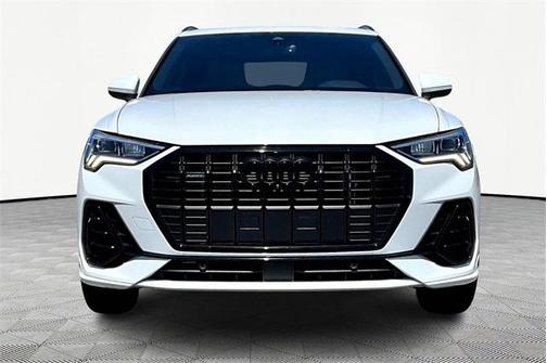 2022 Audi Q3 45 S line Premium Plus