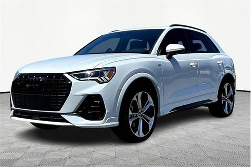 2022 Audi Q3 45 S line Premium Plus