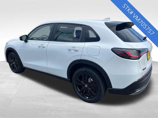 Platinum White Pearl 2027 Honda HR-V Sport
