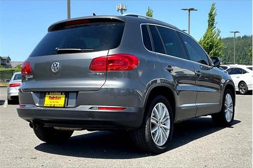 2016 Volkswagen Tiguan SE