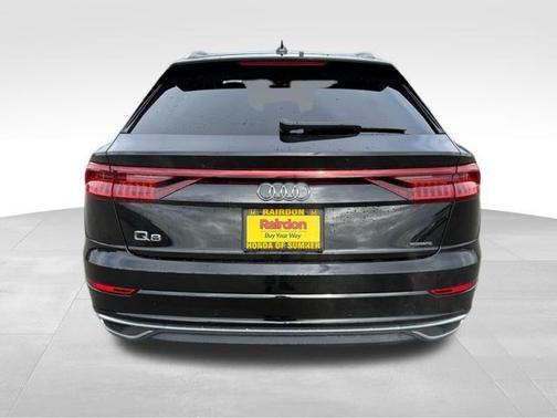 2023 Audi Q8 55 Premium Plus