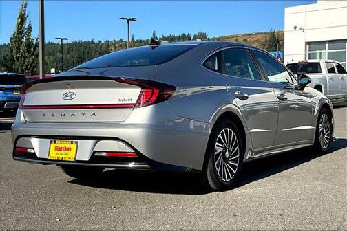 2020 Hyundai SONATA Hybrid SE