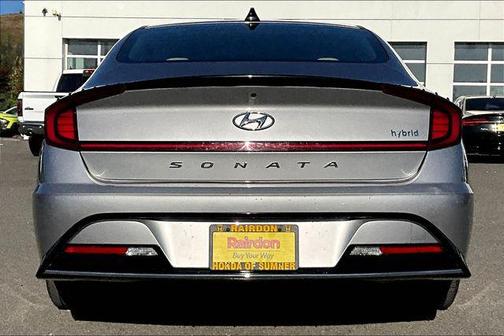 2020 Hyundai SONATA Hybrid SE