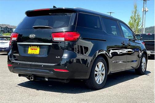 2016 Kia Sedona LX