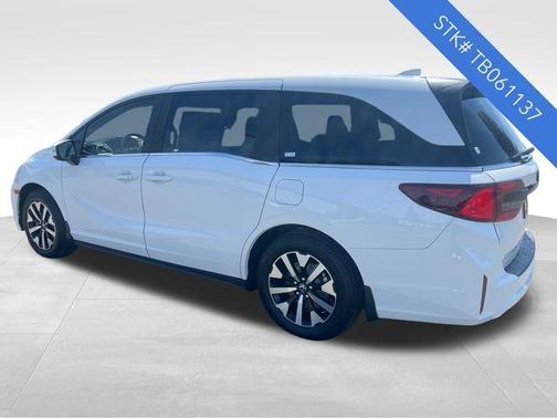 Platinum White 2026 Honda Odyssey EX-L