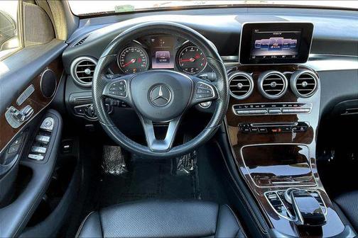 2017 Mercedes-Benz GLC 300 4MATIC