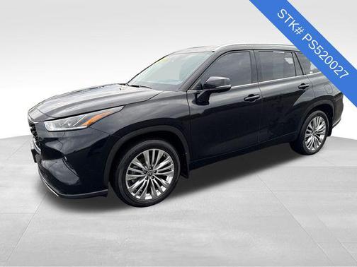 2023 Toyota Highlander Platinum