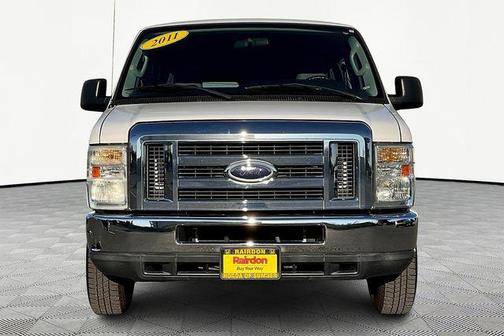 2011 Ford E350 Super Duty XLT