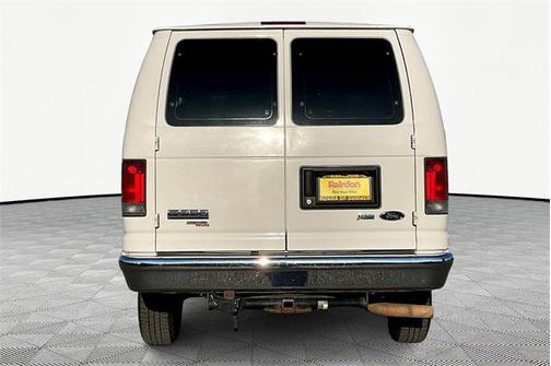 2011 Ford E350 Super Duty XLT