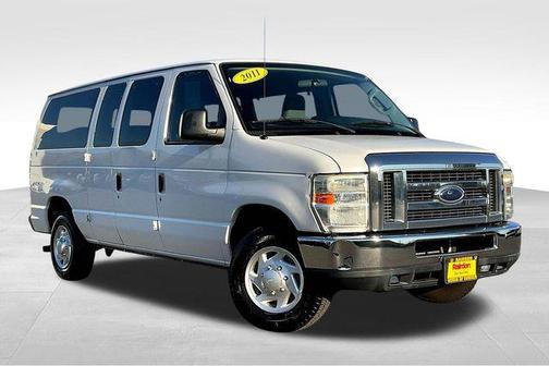 2011 Ford E350 Super Duty XLT