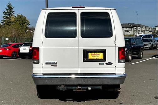 2011 Ford E350 Super Duty XLT