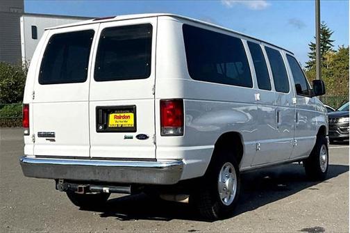 2011 Ford E350 Super Duty XLT
