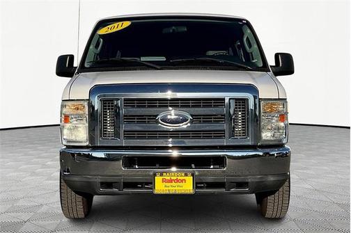 2011 Ford E350 Super Duty XLT