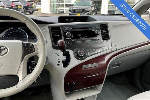 2012 Toyota Sienna XLE