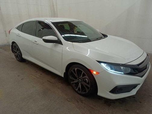 Photo 1 of 11 of 2021 Honda Civic Sport