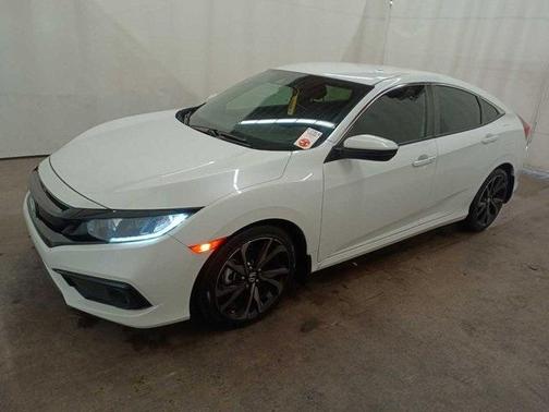 Photo 2 of 11 of 2021 Honda Civic Sport
