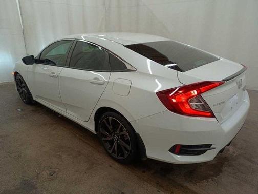 Photo 3 of 11 of 2021 Honda Civic Sport