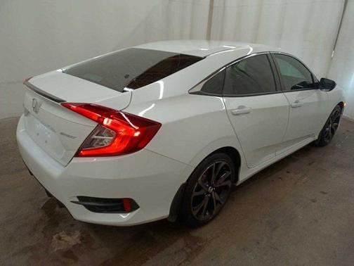 Photo 4 of 11 of 2021 Honda Civic Sport