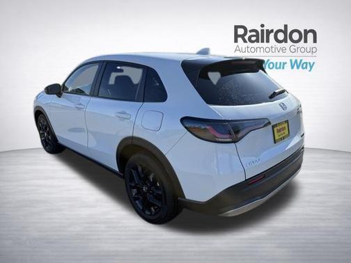 Platinum White Pearl 2024 Honda HR-V Sport
