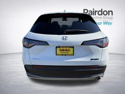 Platinum White Pearl 2024 Honda HR-V Sport
