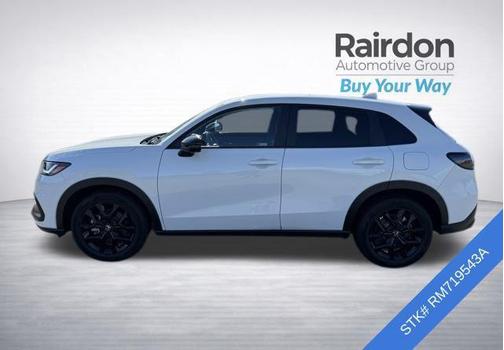 Platinum White Pearl 2024 Honda HR-V Sport