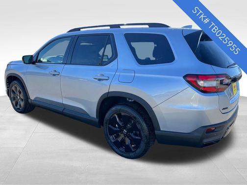 Solar Silver Metallic 2026 Honda Pilot Black Edition
