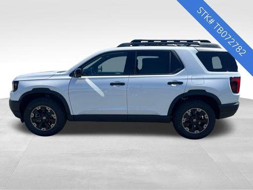 Platinum White Pearl 2026 Honda Passport AWD TrailSport Elite