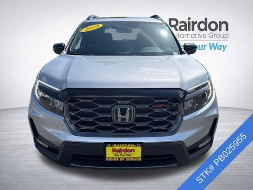 Lunar Silver Metallic 2023 Honda Passport AWD TrailSport
