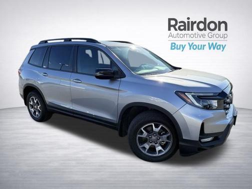Lunar Silver Metallic 2023 Honda Passport AWD TrailSport