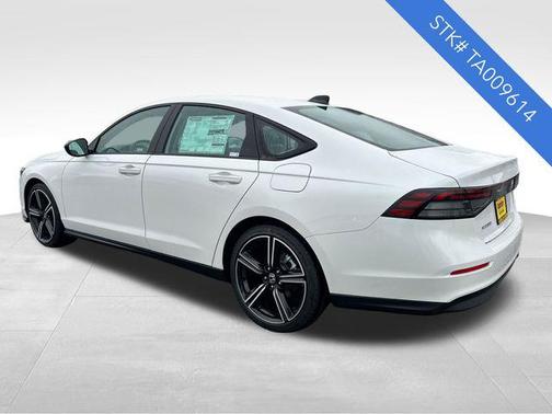 Platinum White Pearl 2026 Honda Accord SE