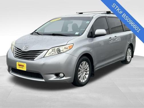 2011 Toyota Sienna XLE